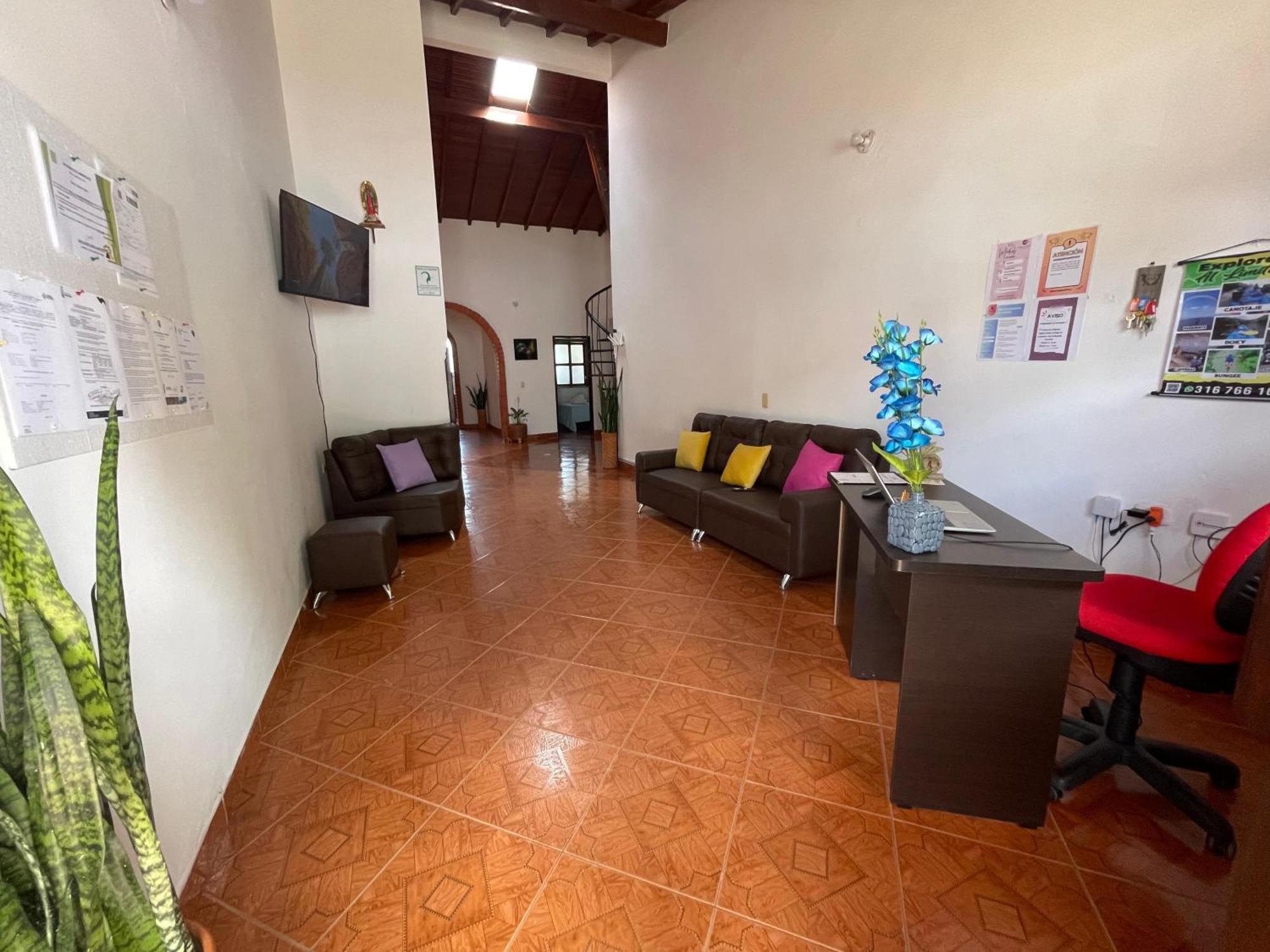 Hostel La Hormiga בריצ'ארה מראה חיצוני תמונה